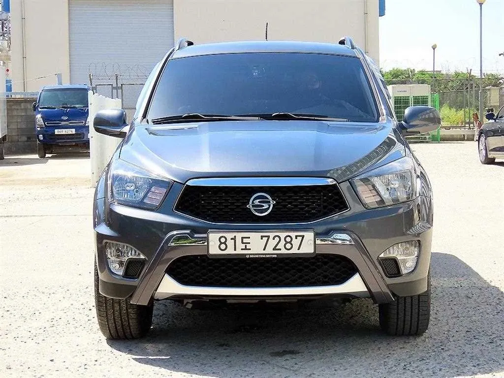 코란도스포츠 중고차 매물 사진 7 - 2015년 105,913km
